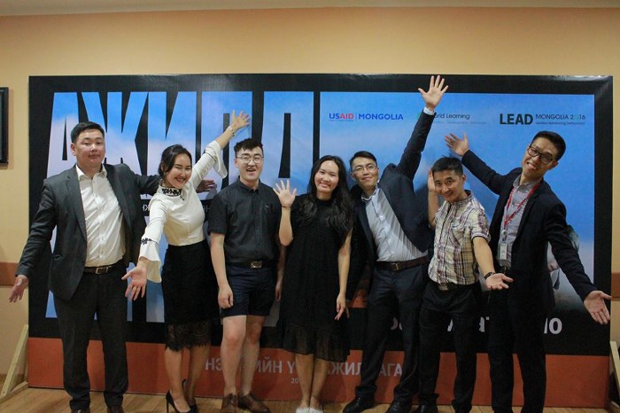 LEAD Mongolia 2016 АНУ дахь солилцооны хөтөлбөрийн “Ажилгүйдэл, ядуурлыг бууруулах” багийн хамт олон